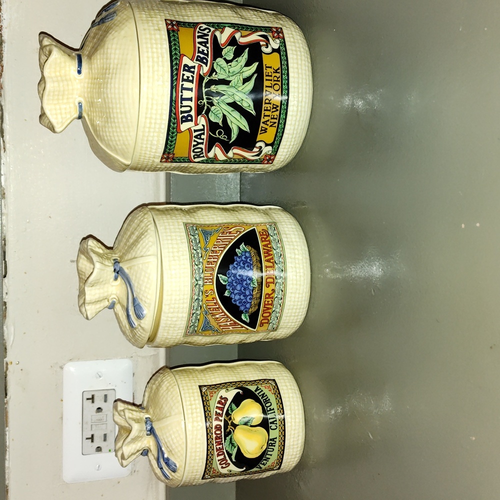 H & HD kitchen canister set